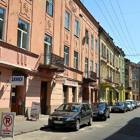 Apartments On Nalivayka リヴィウ 部屋 写真