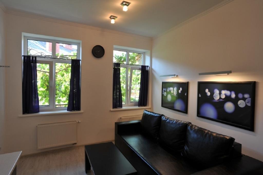 Apartments On Nalivayka リヴィウ 部屋 写真
