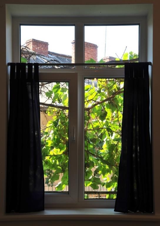 Apartments On Nalivayka リヴィウ 部屋 写真