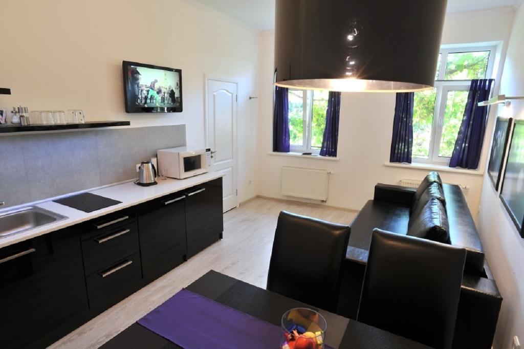 Apartments On Nalivayka リヴィウ 部屋 写真